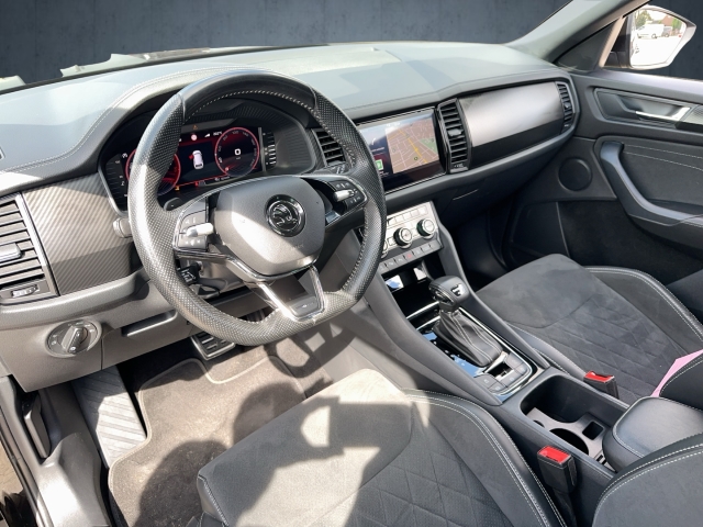 Skoda - Kodiaq Sportline 2.0 TDI 4x4 ACC MATRIX PANO AHK_10