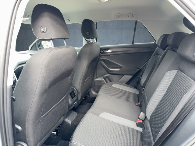 VW - T-Roc Active 1.0 TSI LED ACC PDC CARPLAY NAVI_13