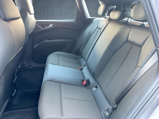 Audi - Q4 S line 40 ACC STANDKLIMA LED KAMERA NAVI_13