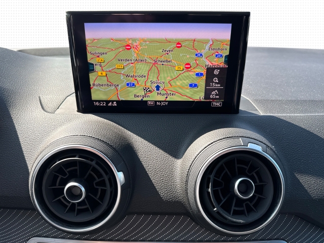 Audi - Q2 Sport 35 TFSI S tronic AHK ACC LED KAMERA NAVI_9