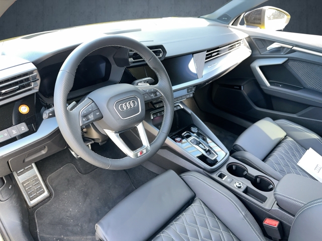Audi - S3 2.0 quattro Sportback MATRIX PANO SONOS WKR_3