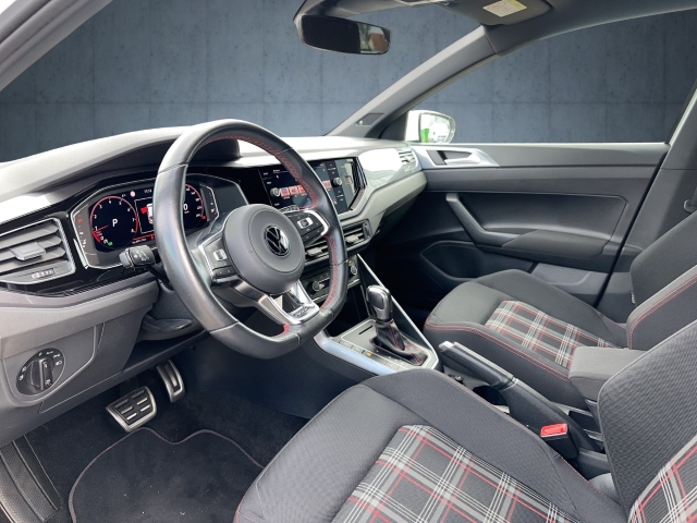 VW - Polo GTI 2.0 TSI DSG ACC LED KAMERA PDC NAVI_10