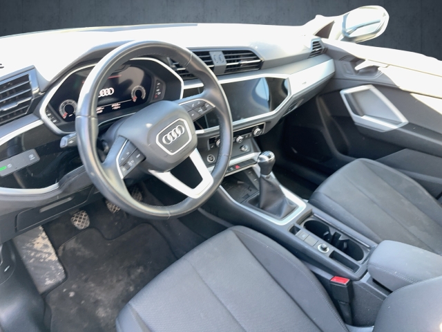 Audi - Q3 S line 35 TDI AHK GRA NAVI CARPLAY LED_3
