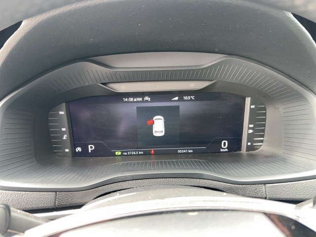 Skoda - Karoq 2.0 TDI Style 4x4 SMART LINK MATRIX AHK PDC_11