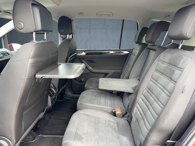 VW - Touran 1.5 TSI Highline AHK LED ACC STANDH NAVI_13