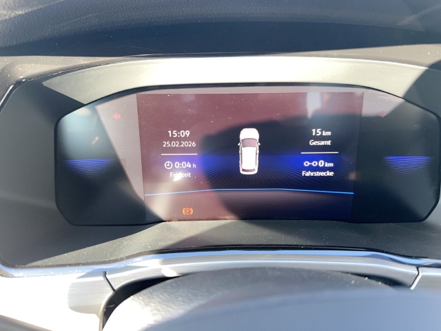 VW - Touran Comfortline 1.5TSI DSG AHK ACC LED KAMERA_11