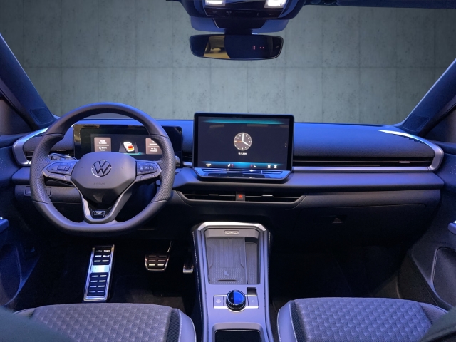 VW - T-Roc 1.5 eTSI R-Line IQ.LIGHT/DRIVE WKR_10