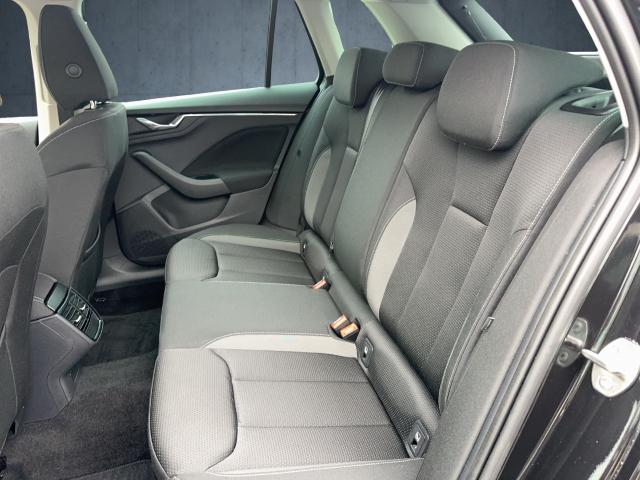 Skoda - Kamiq 1.5 TSI Selection ACC LED SUNSET SHZ_13