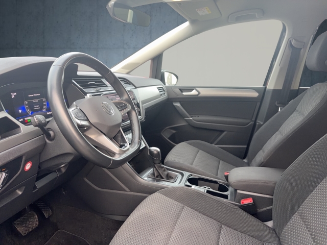 VW - Touran 2.0 TDI Comfortline DSG AHK ACC PDC NAVI_10