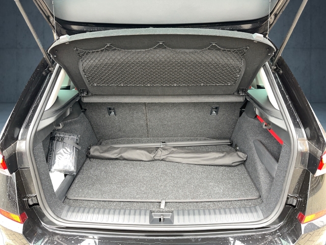 Skoda - Kamiq 1.5 TSI Selection ACC LED SUNSET SHZ_14