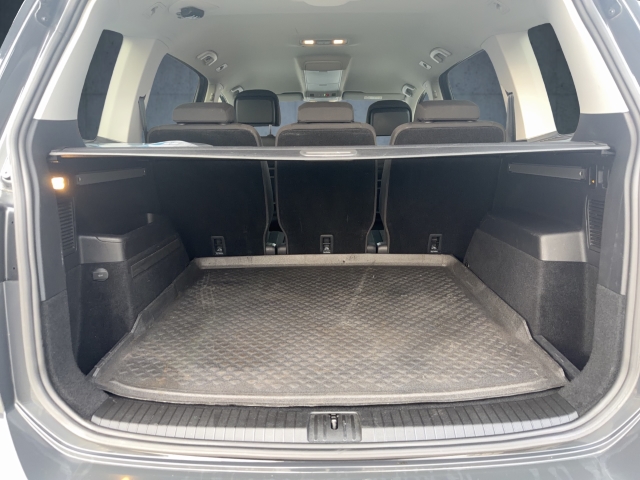 VW - Touran 2.0 TDI Comfortline DSG AHK ACC PDC NAVI_14