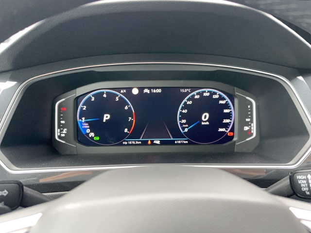 VW - Tiguan R-Line 1.5 TSI DSG ACC MATRIX NAVI KAMERA_11