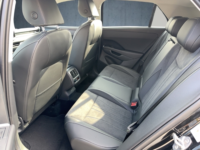 VW - T-Roc Style 1.5 eTSI DSG AHK ACC HEAD-UP MATRIX-LED_13