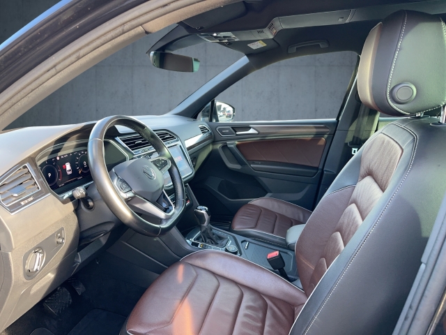 VW - Tiguan 2.0 TDI Elegance 4Motion DSG HUD StandHZG AHK-klappbar Navi Leder Digitales Cockpit_10