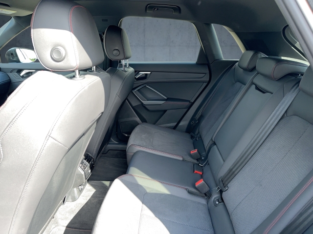 Audi - Q3 S line 35TFSI S tronic ACC AHK LED KAMERA NAVI_13