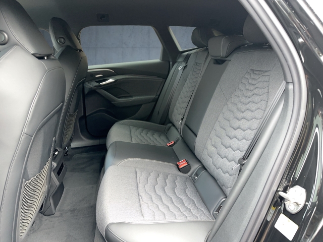 Audi - A6 Avant S line e-tron quattro ACC LED 360° NAVI_12