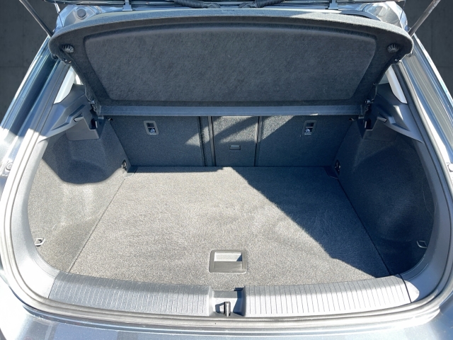 VW - T-Roc Style 1.5 TSI DSG ACC PDC LED NAVI LANE ASSIST_14