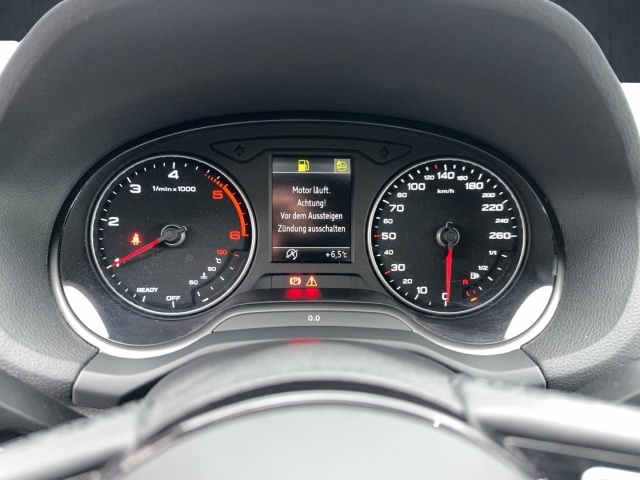 Audi - Q2 advanced 30 TDI FAHRSCHULE PDC GRA KAMERA_11