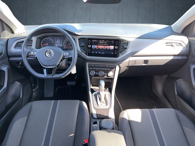 VW - T-Roc Style 1.5 TSI DSG ACC PDC LED NAVI LANE ASSIST_12