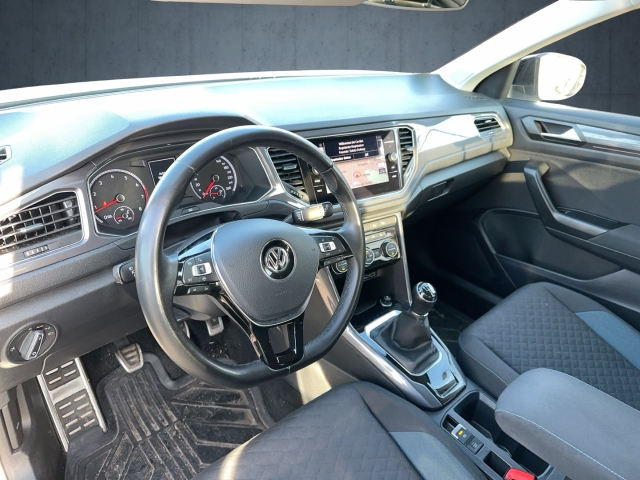 VW - T-Roc 1.5 TSI IQ.DRIVE KAMERA AHK NAVI APP.CONNECT_3