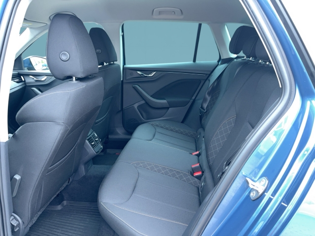 Skoda - Kamiq TSI Ambition PLUS  SMART LINK LED PDC AHK_13