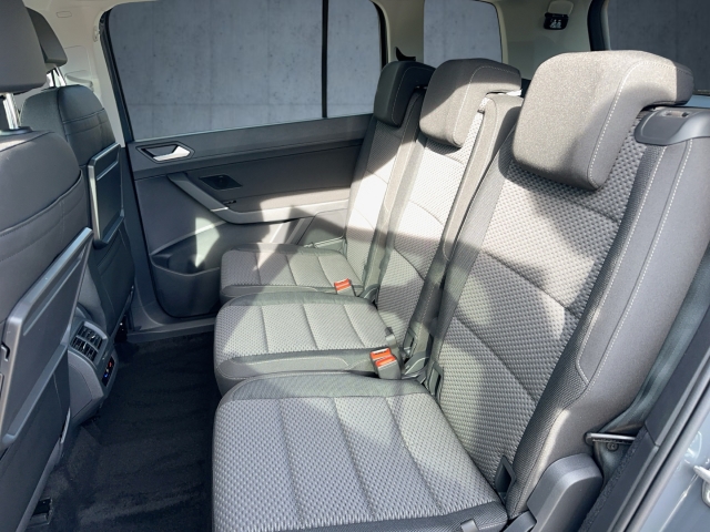 VW - Touran Comfortline 7-SITZER AHK ACC LED KAMERA_13