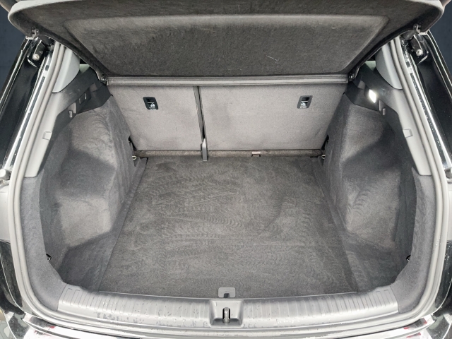 Audi - Q4 e-tron S line ACC STANDKLIMA LED NAVI KAMERA_14