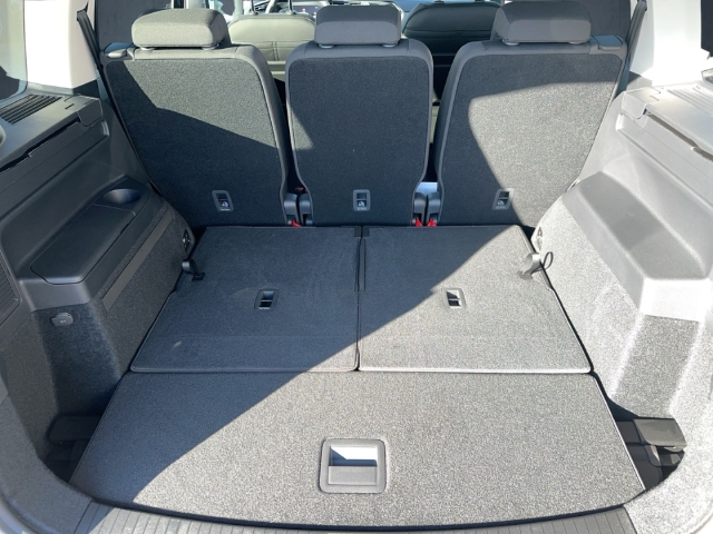 VW - Touran Comfortline 1.5TSI DSG AHK ACC LED KAMERA_14