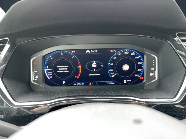 VW - Touran Highline 2.0TDI DSG ACC MATRIX KAMERA NAVI_3