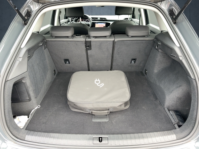 Audi - Q3 45 TFSIe S tronic AHK GRA NAVI PDC STANDKLIMA_14