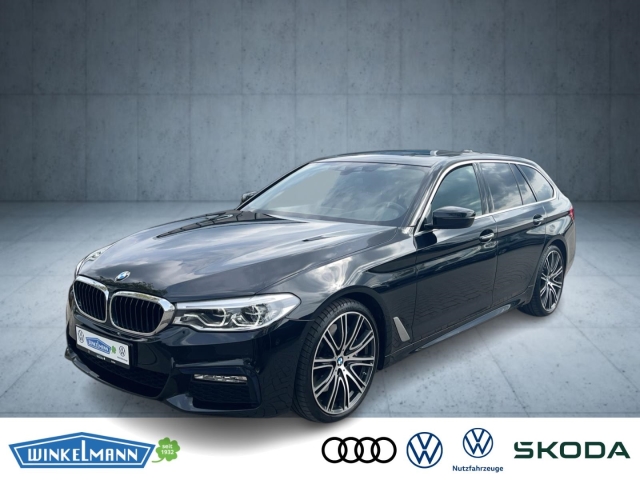 BMW - 540 Touring i xDrive M Sport Park-Assistent Panorama Navi Leder_1