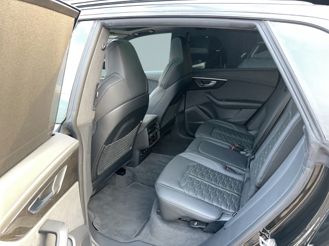 Audi - RSQ8 4.0TFSI quattro ACC AHK B&O MATRIX PANO 360°_13