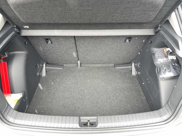 Skoda - Fabia Selection SUNSET SMARTLINK LED GRA PDC hi. SHZ_14