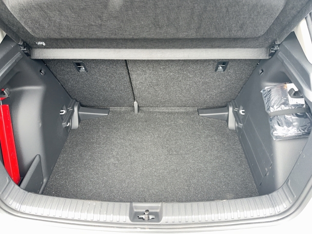 Skoda - Fabia Selection SUNSET SMARTLINK LED PDC hi. SHZ_14