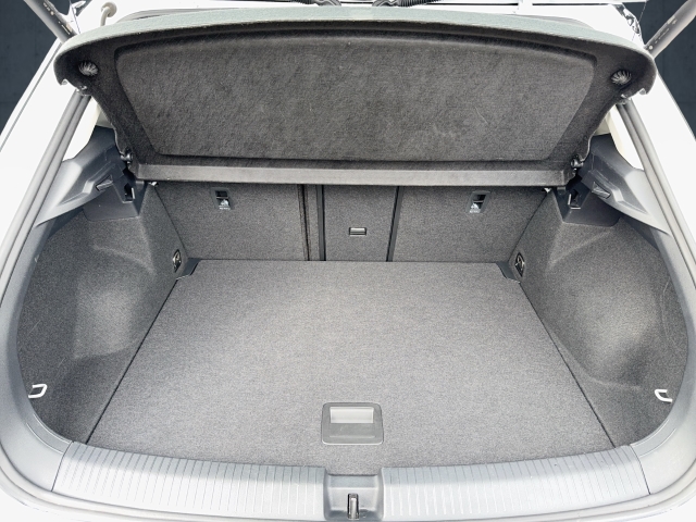 VW - T-Roc Active 1.0 TSI LED ACC PDC CARPLAY NAVI_14